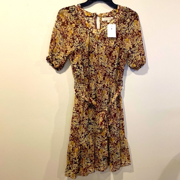 Monteau Dresses & Skirts - MONTEAU Women’s Pretty Sheer Belted Short Sleeve with Full Slip Dress Sz Small